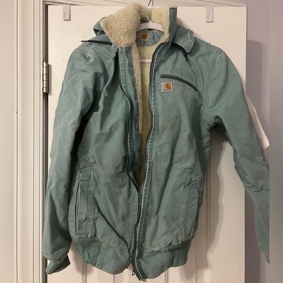 Carhartt women’s Wildwood jacket in color coastline - Picture 3 of 10